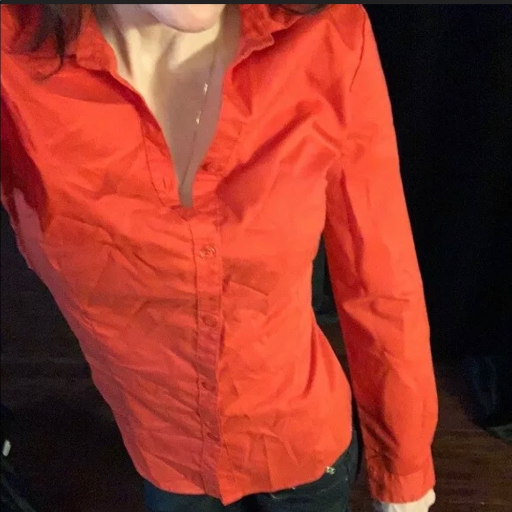 Women’s red long sleeve button down top size xs